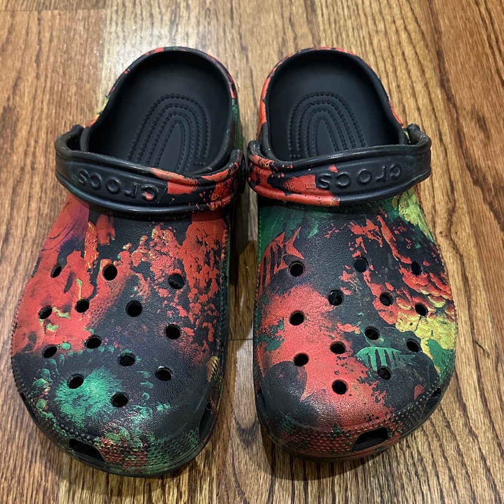 CROCS fish underwater reef design